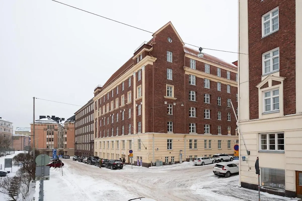 Viihtyisae Kaksio Etu-Toeoeloessae Apartment Helsinki Finland
